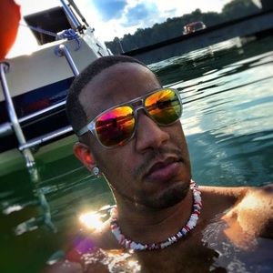 Meet your Posher, Ace